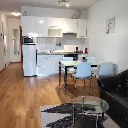 Josip Apartment *
